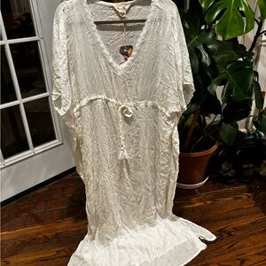 Aratta White Maxi Dress with V-Neck